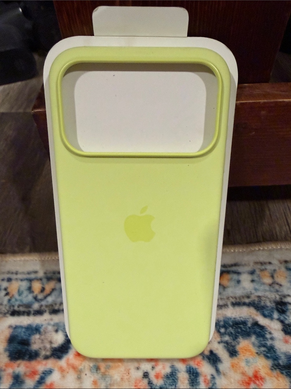 Apple iPhone 17 Pro Max Silicone Case - Neon Lime